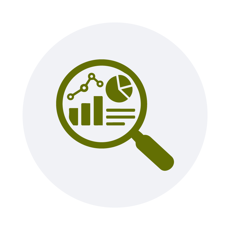 profesional interpretando gráficos en analítica de datos para proyectos